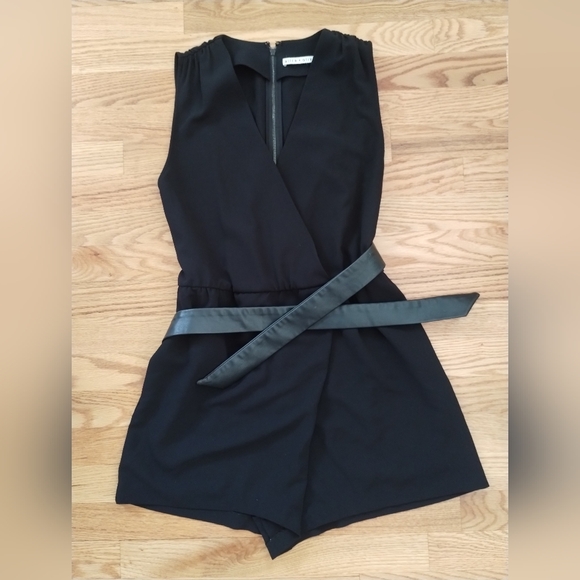 Alice + Olivia Pants - Alice + Olivia Black Sleeveless Romper 2